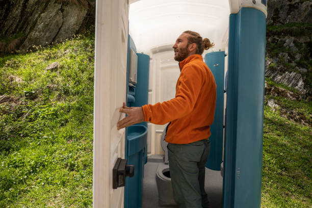 Portable Toilet Options We Offer in Buckeye Lake, OH